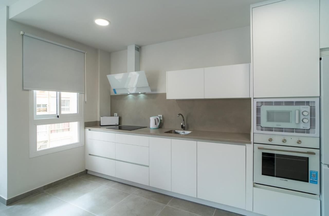 Aac Malaga - Apartamento Con Terraza, Muy Amplio, Totalmente Equipado, Cerca Del Centro Y Nuevo! 外观 照片