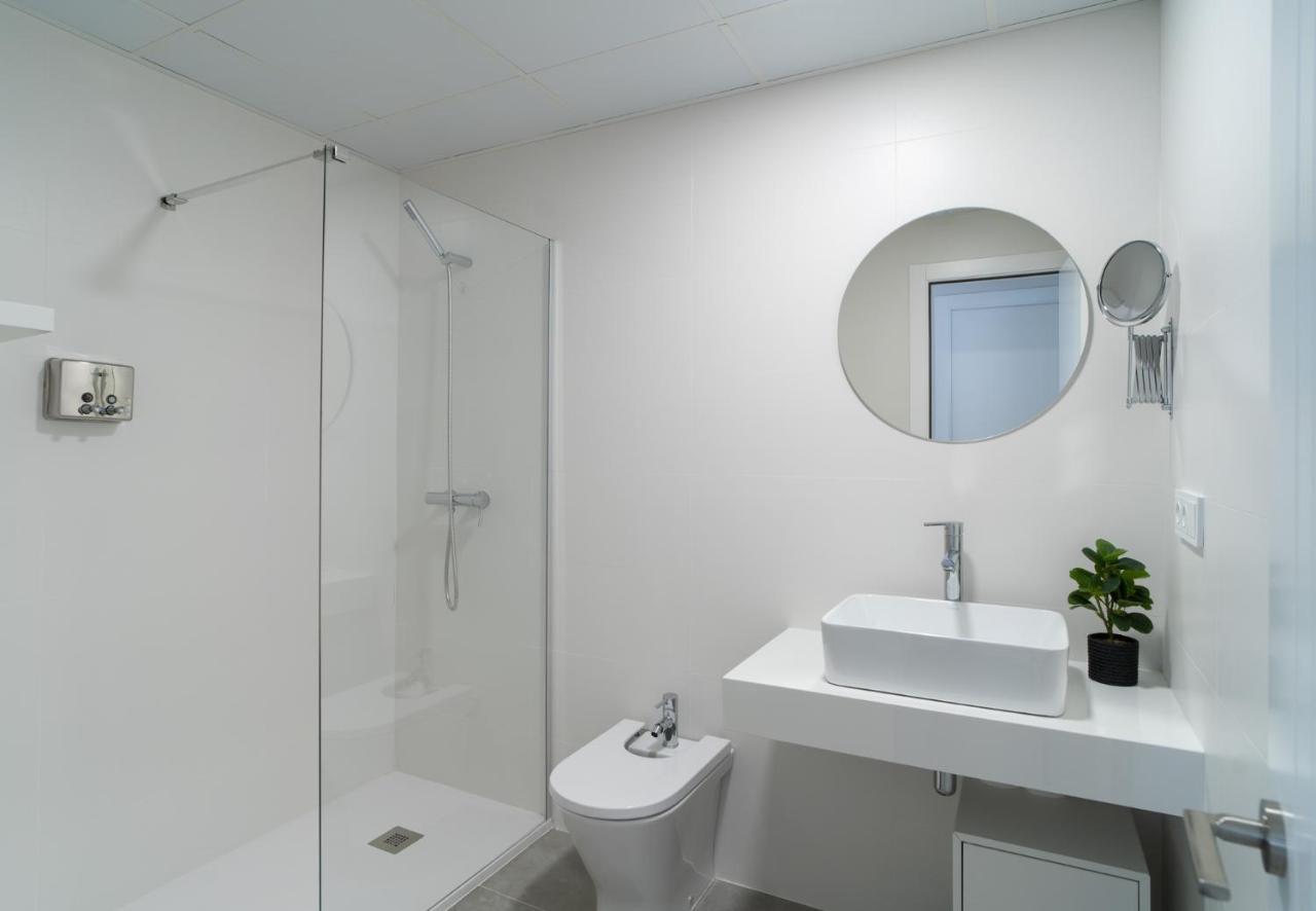 Aac Malaga - Apartamento Con Terraza, Muy Amplio, Totalmente Equipado, Cerca Del Centro Y Nuevo! 外观 照片