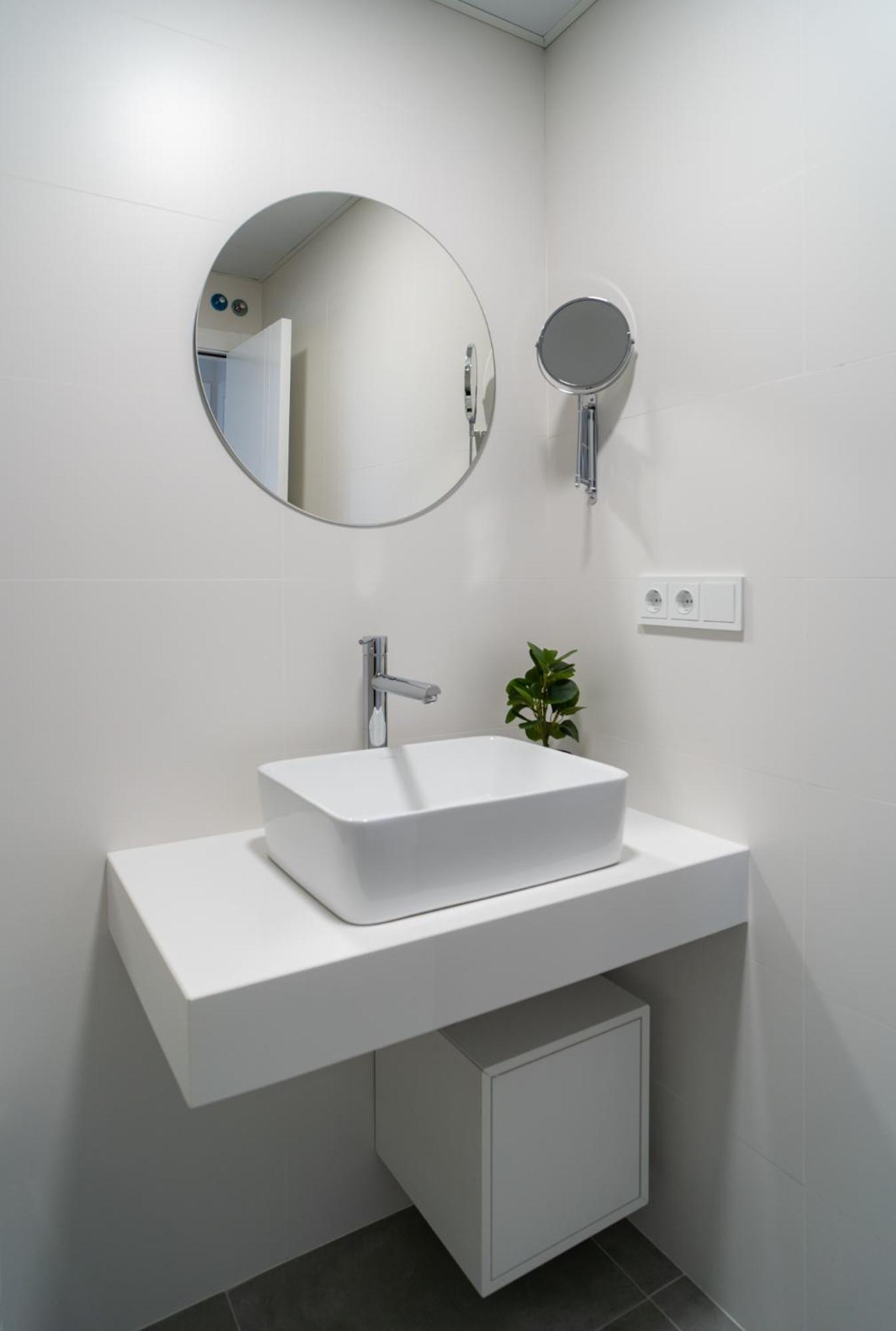 Aac Malaga - Apartamento Con Terraza, Muy Amplio, Totalmente Equipado, Cerca Del Centro Y Nuevo! 客房 照片