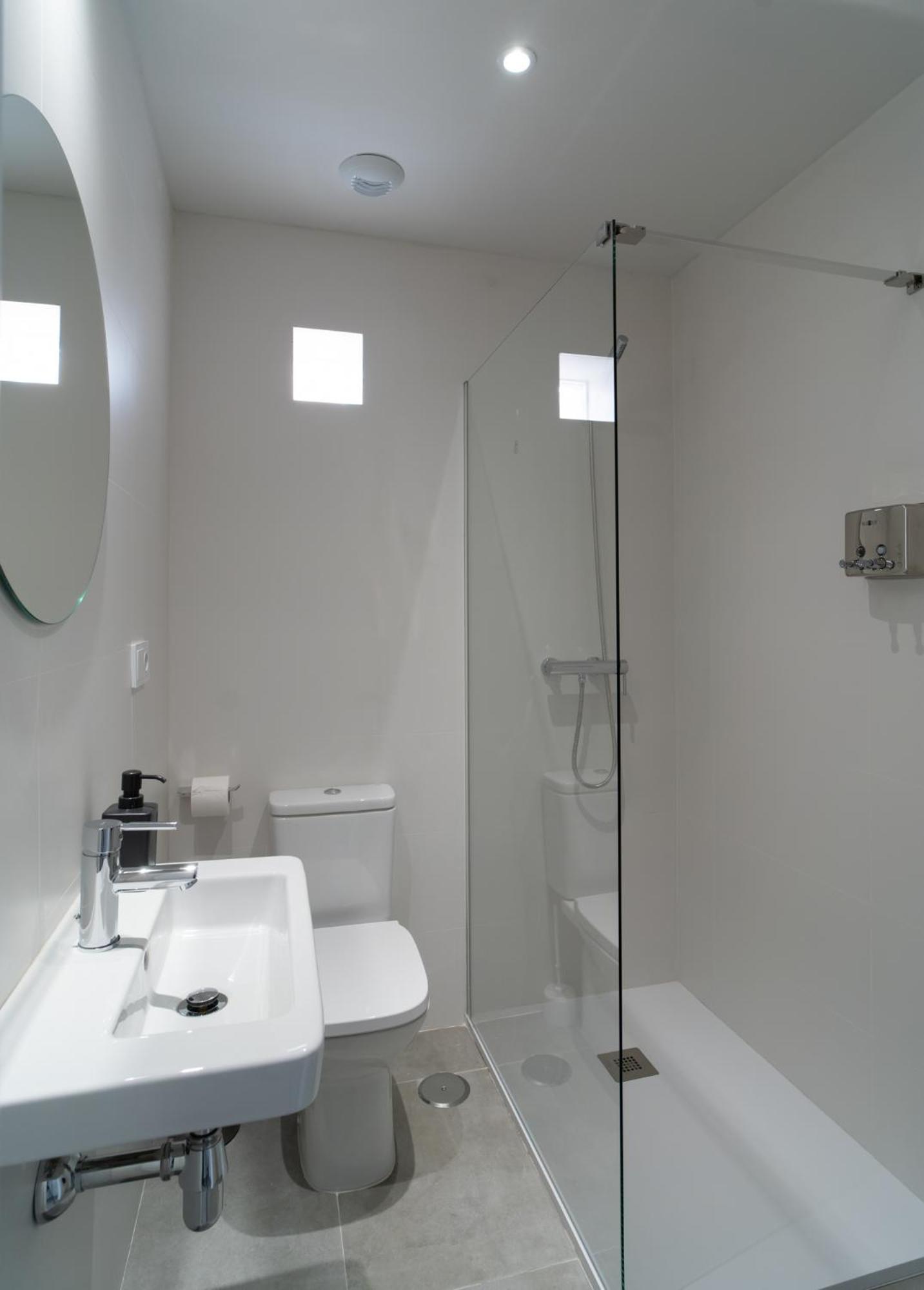Aac Malaga - Apartamento Con Terraza, Muy Amplio, Totalmente Equipado, Cerca Del Centro Y Nuevo! 客房 照片